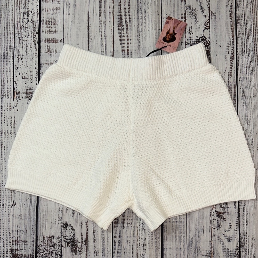 Sincerely Jules White Knit Shorts Sz. M